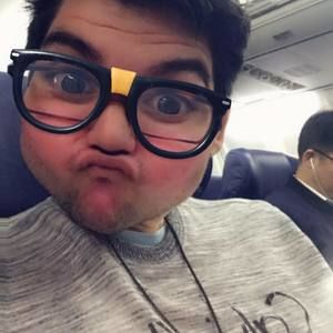 Meet your Posher, Felipe